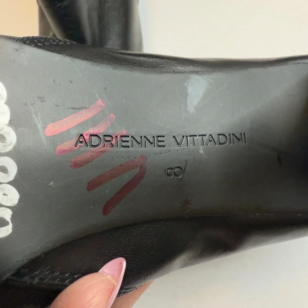 Adrienne Vittadini Black Leather Ankle Boots Block Heel Chic Trendy Zip Size 8M